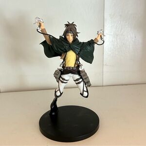 Zoe Hange Attack on titan figurine